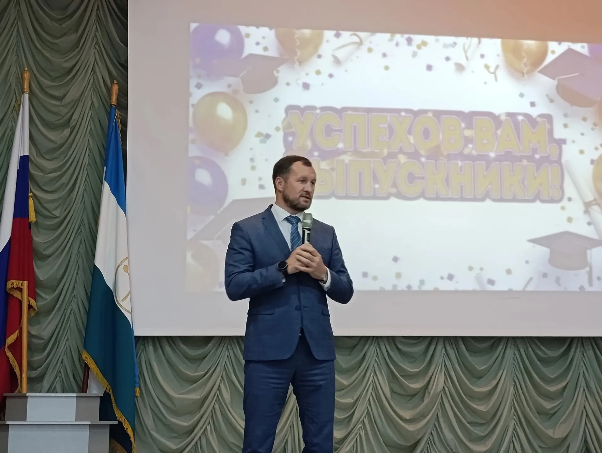 В ДОБРЫЙ ПУТЬ!

В УТЖТ – филиале ПривГУПС состоялось торжественное вручение дипломов СПО выпускникам