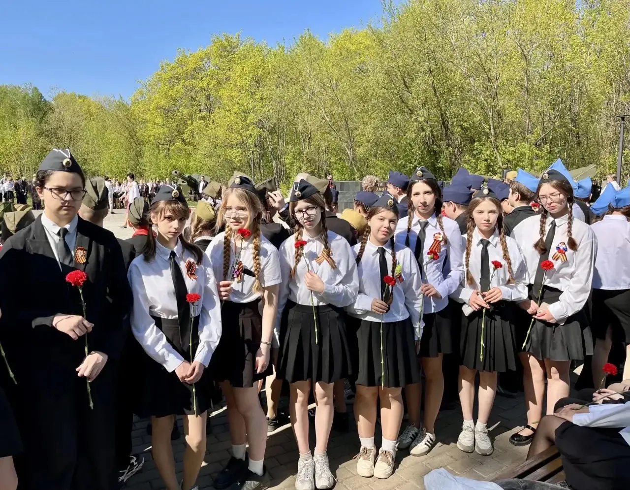 В День Победы в Великой Отечественной войне  на Мемориале «Русские кладбища» прошёл традиционный мит