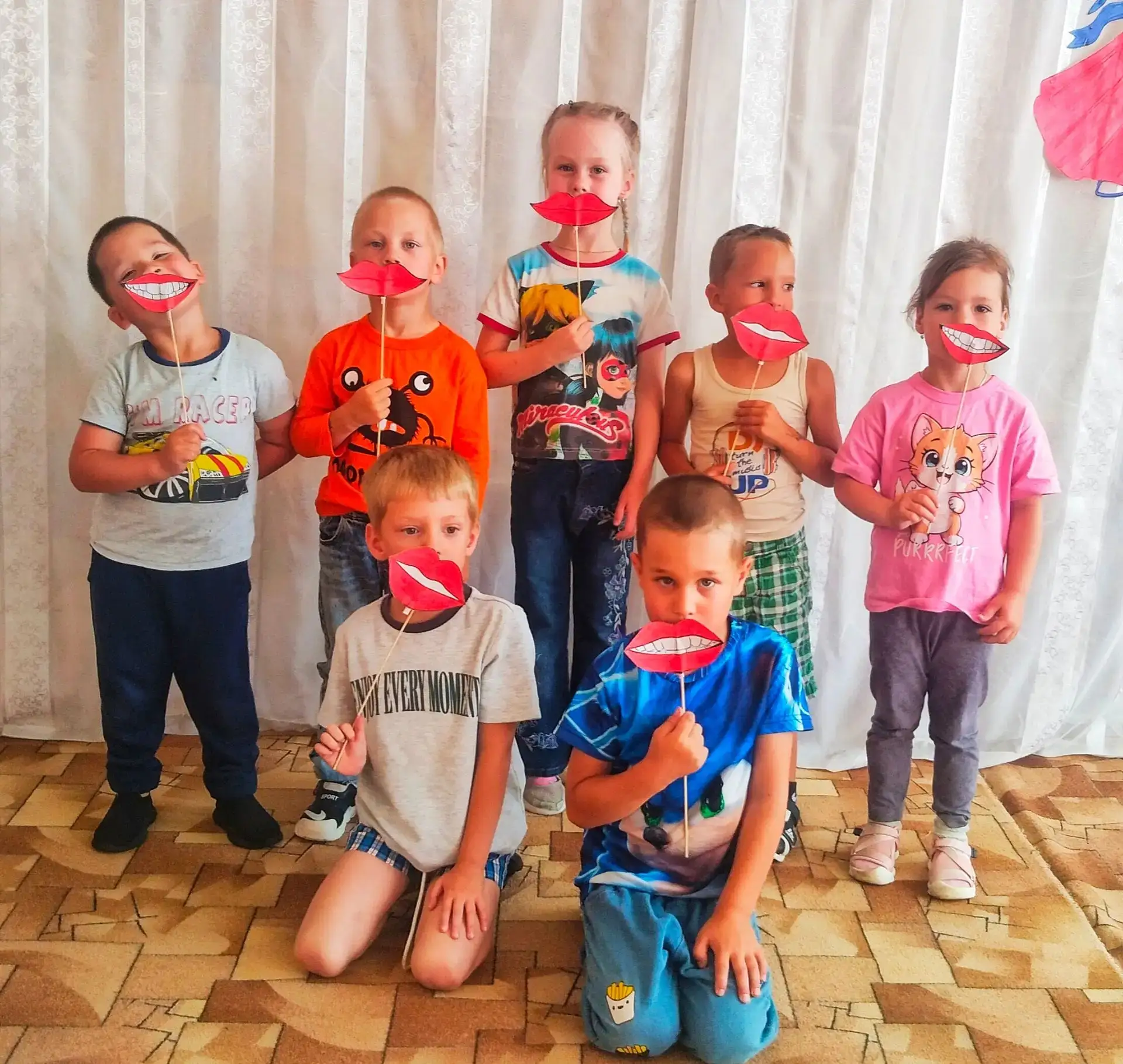 🏡🏡🏡Сегодня в дошкольной группе, оставив плохое настроение за дверью, мальчишки 👫👫👫и девчонки о