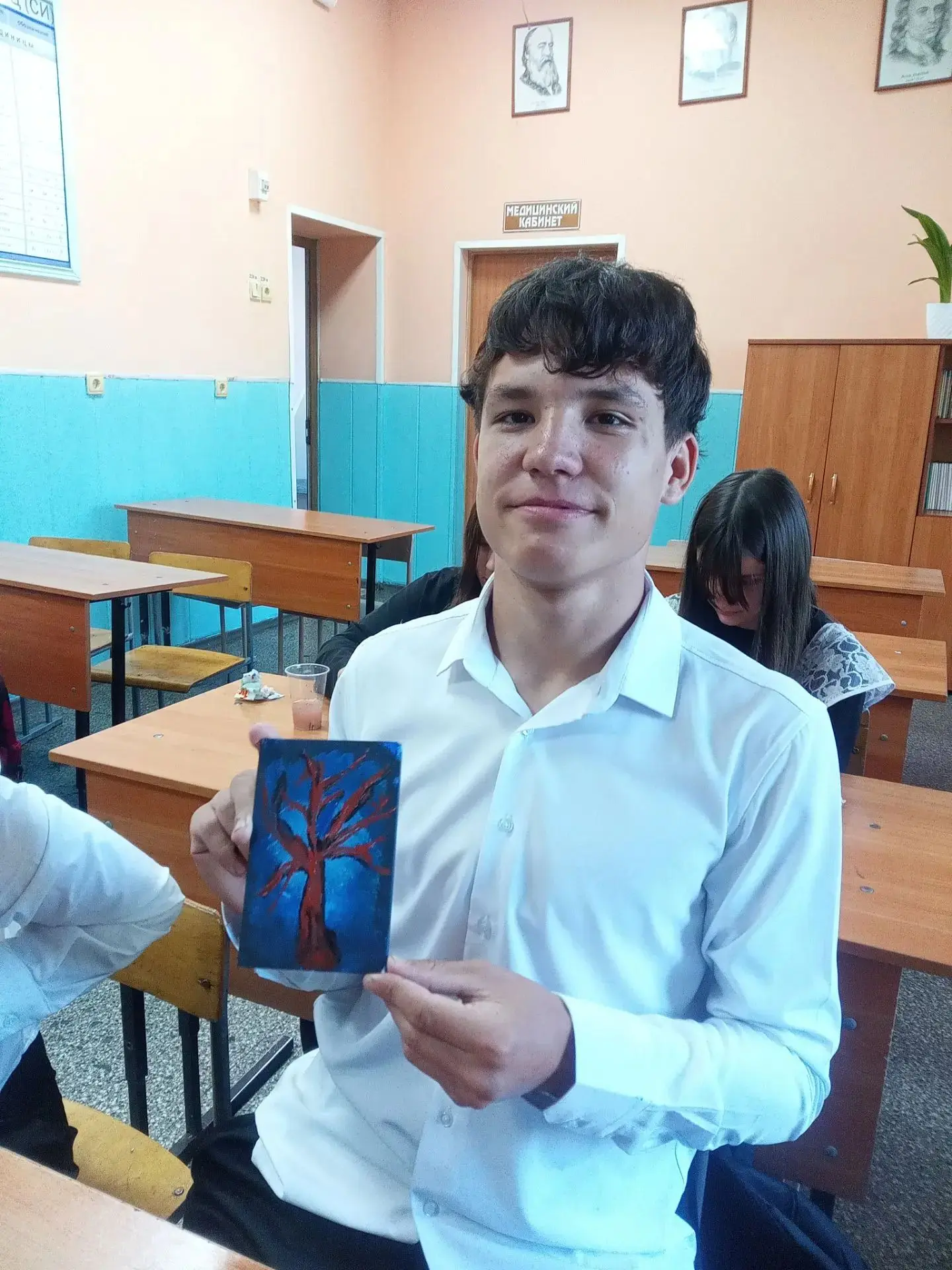 Красота своими руками! 🎨✨ Мастер-класс "Акриловая живопись" 🖌️🖼️