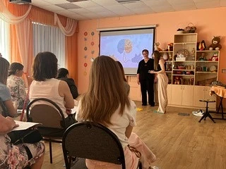 ЦРР- детский сад № 182   Бернштейн был прав: без вестибулярки речь не взлетит   Друзья, на нашем сем