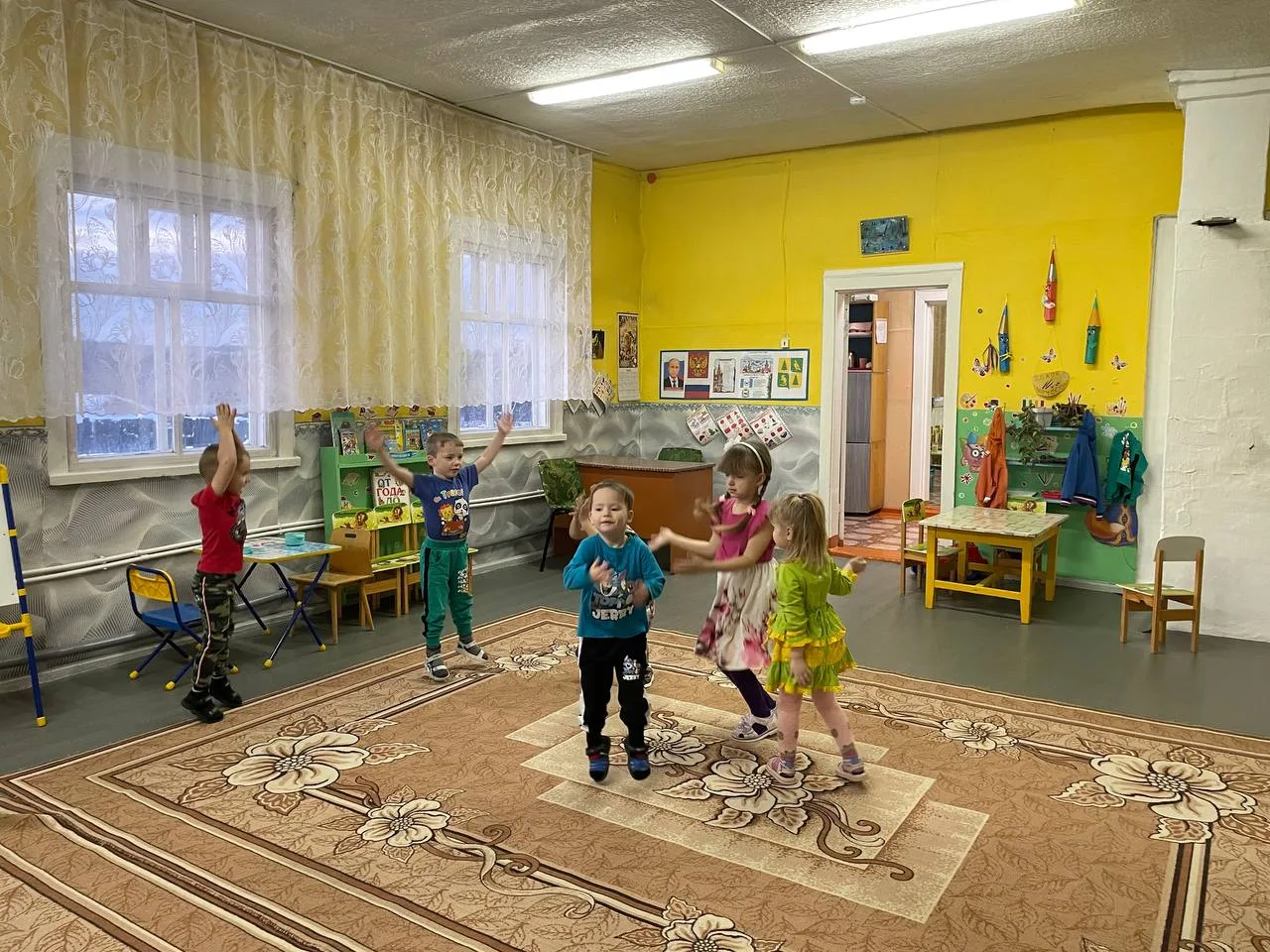 В разновозрастной группе прошло спортивное занятие «С физкультурой мы дружны».