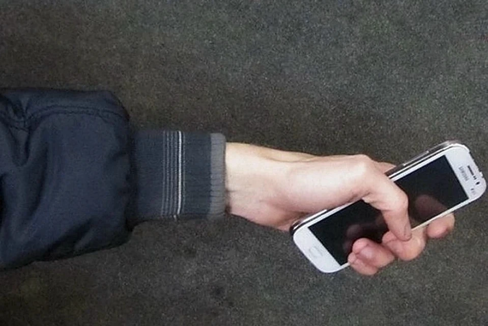 ⚡️ В Торжке полицейские раскрыли кражу телефона