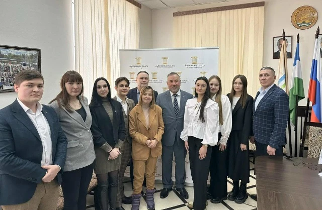 🤩Шаг в профессию с ИИ: СФ УУНиТ в тройке лучших🤩