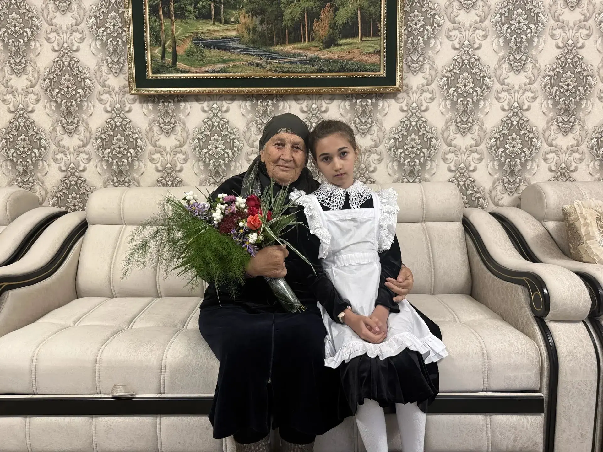 🍁 В осенний день, когда мы отмечаем День пожилых людей, ученица 4 класса Джандарова Ле...