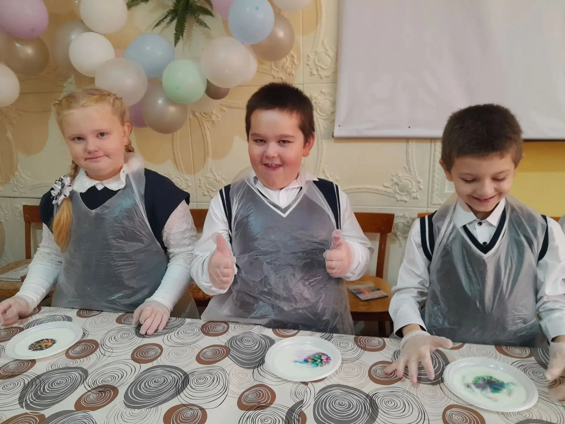 📸 Первоклассники провели научные опыты​