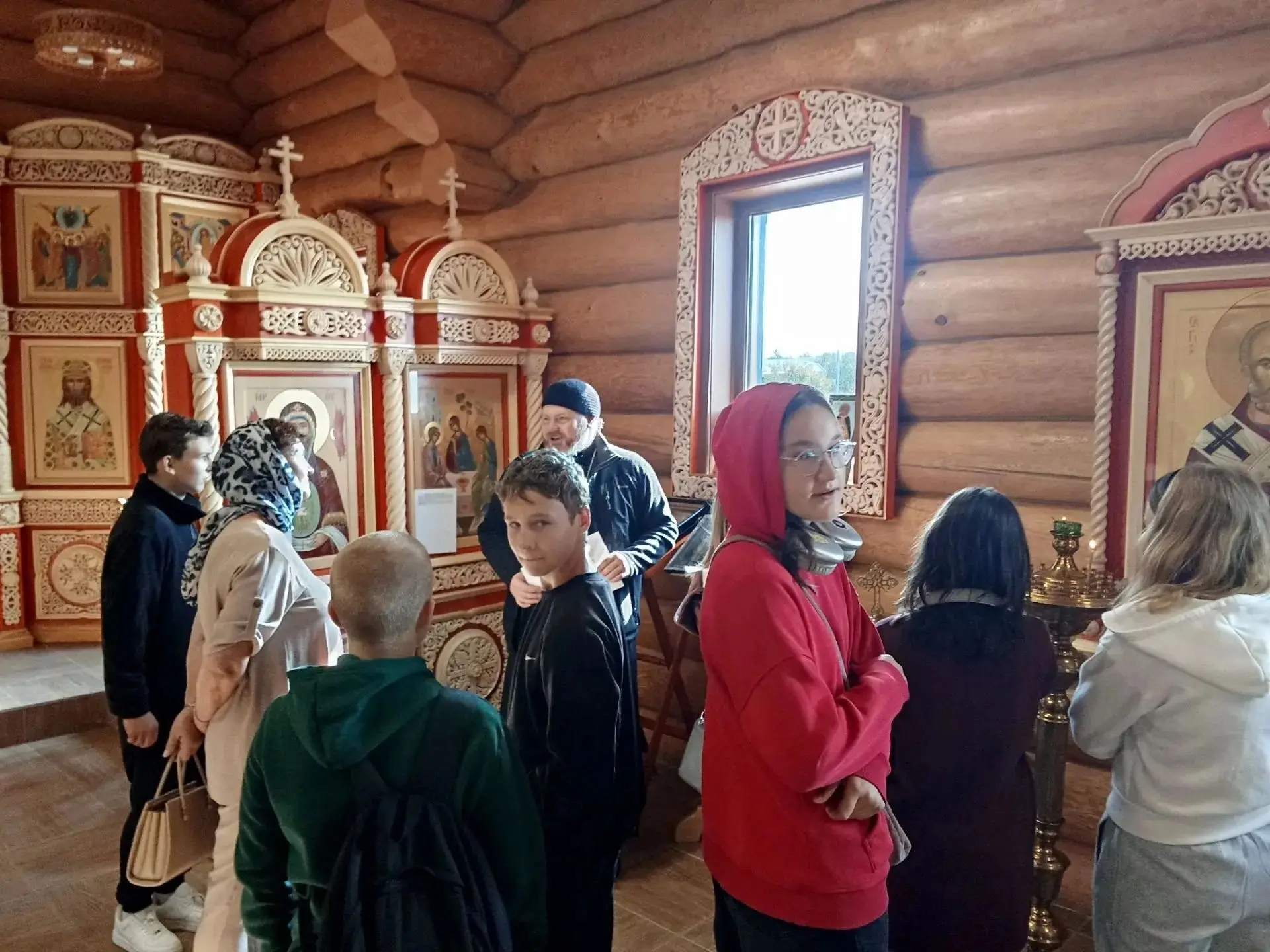 В сентябре состоялась экскурсионная поездка учащихся 6 класса нашей школы совместно с р...