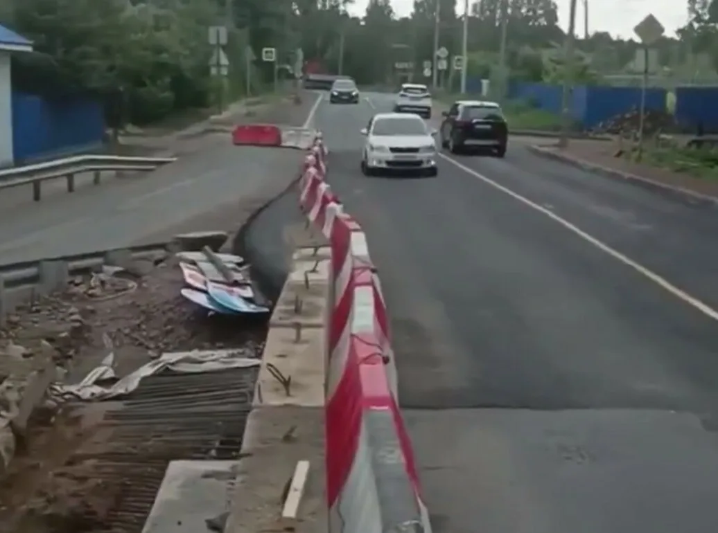 Движение по новому мосту через реку Лебяжья открыли в Ломоносовском районе

В Ломоносовском районе Л