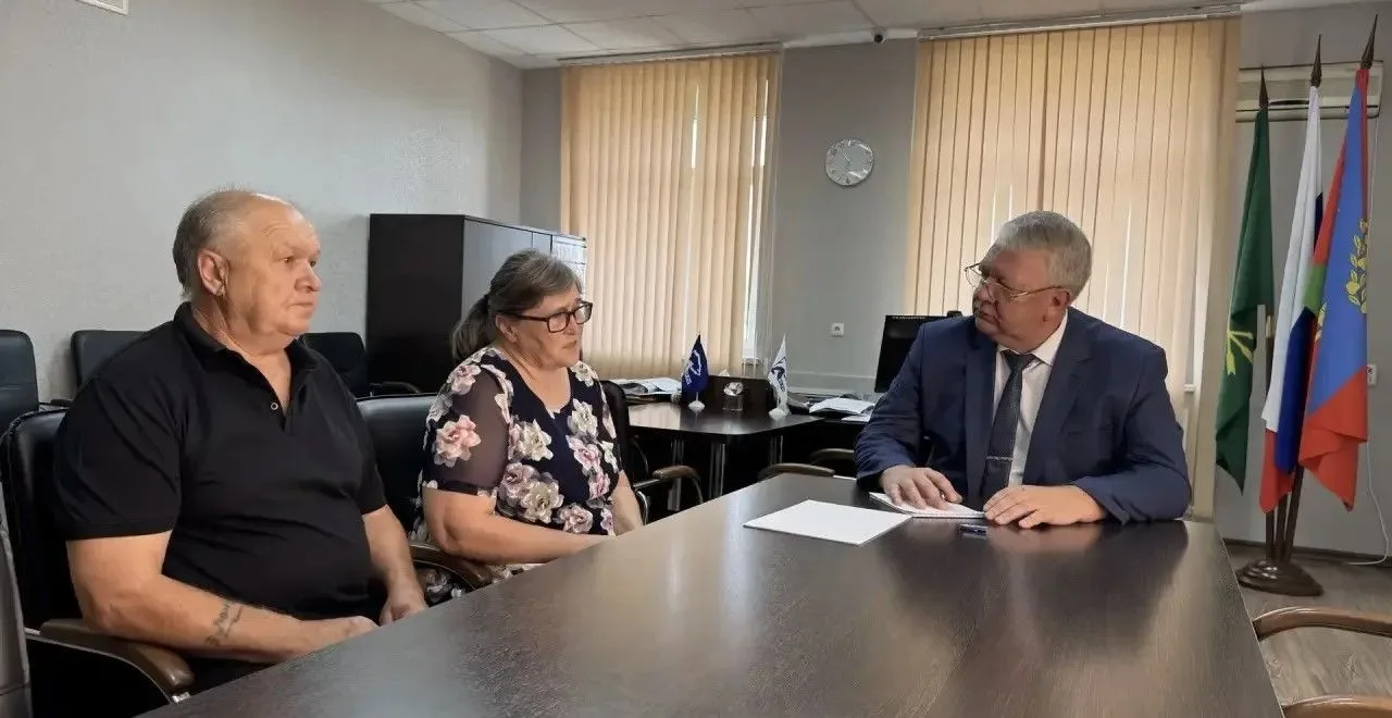 Глава Гиагинского района, секретарь местного отделения партии «Единая Россия» Сергей Ко...
