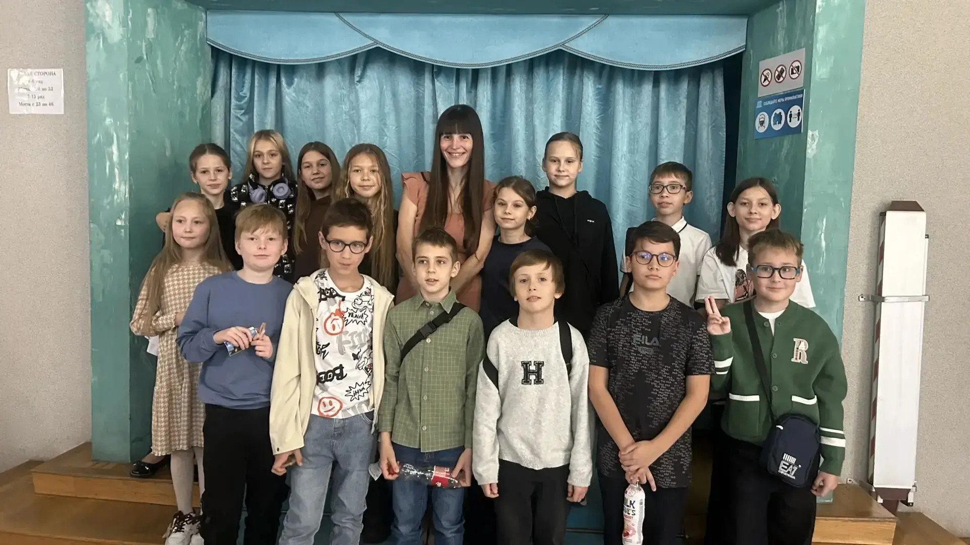 📍 Наш 4-Ж 4 октября посетил ТЮЗ.