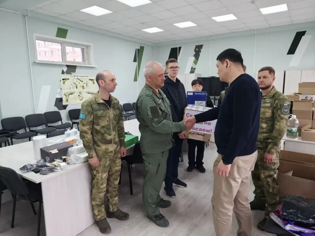 Акция «Посылка солдату»  🇷🇺1 мая 2026 года в АНО ДПО ЦРВСП ВОИН были переданы медикаменты для формир