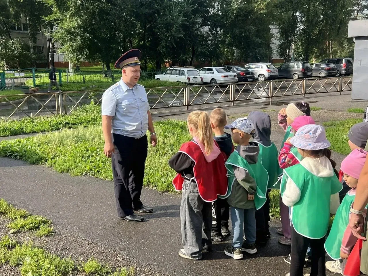 👮 ♂ Сотрудники Госавтоинспекции Новокузнецка провели обучающую экскурсию для воспитанн...
