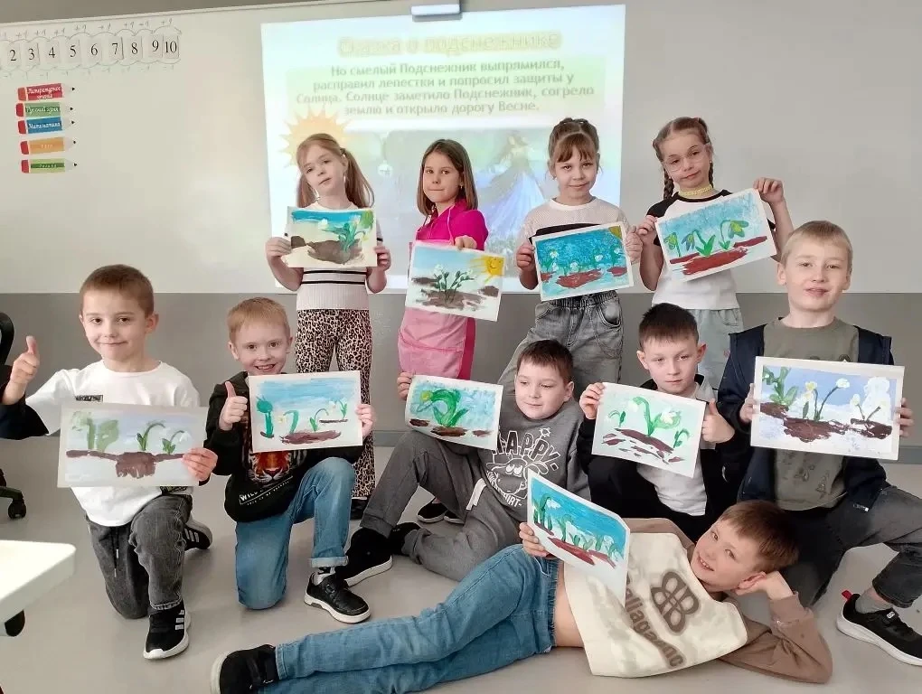 🌟Во время весенних каникул ребята из 1 «А» класса, собрались на Арт-встрече «Первоцветы». Юные худож