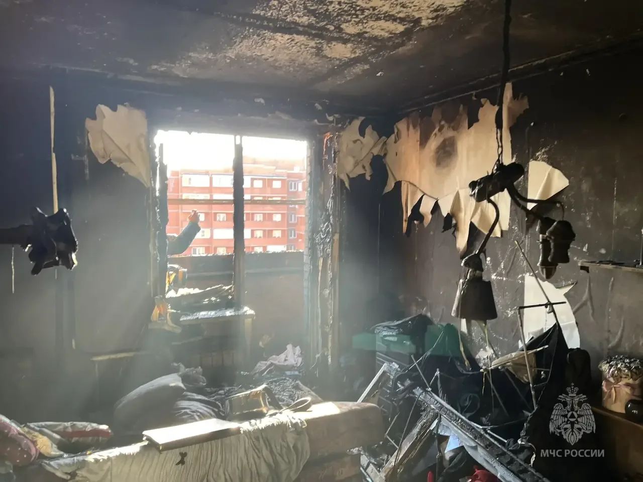 Оперативные итоги среды   🚒 За сутки ликвидированы 10 пожаров.   🔹 Накануне в поселке Новоозерном Ер