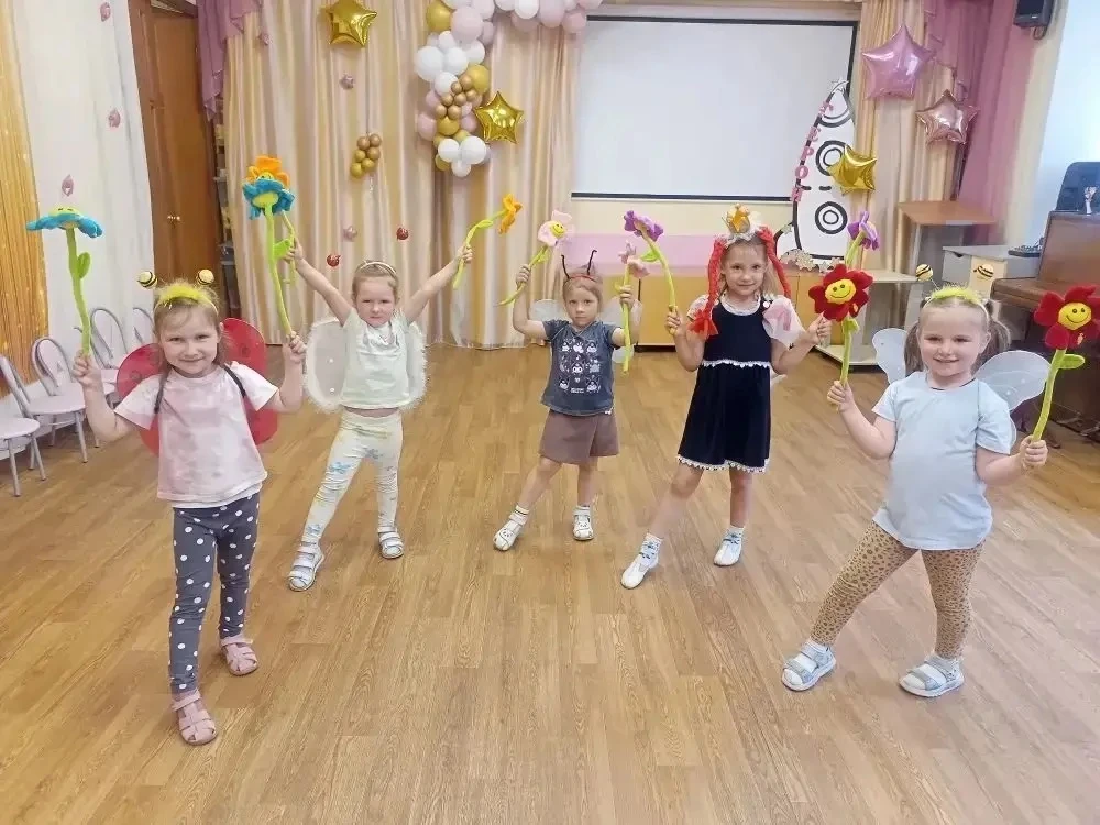 ЦРР - детский сад N106

🦋 Сегодня в ЦРР- детский сад № 106 был по‑настоящему волшебный день — мы от