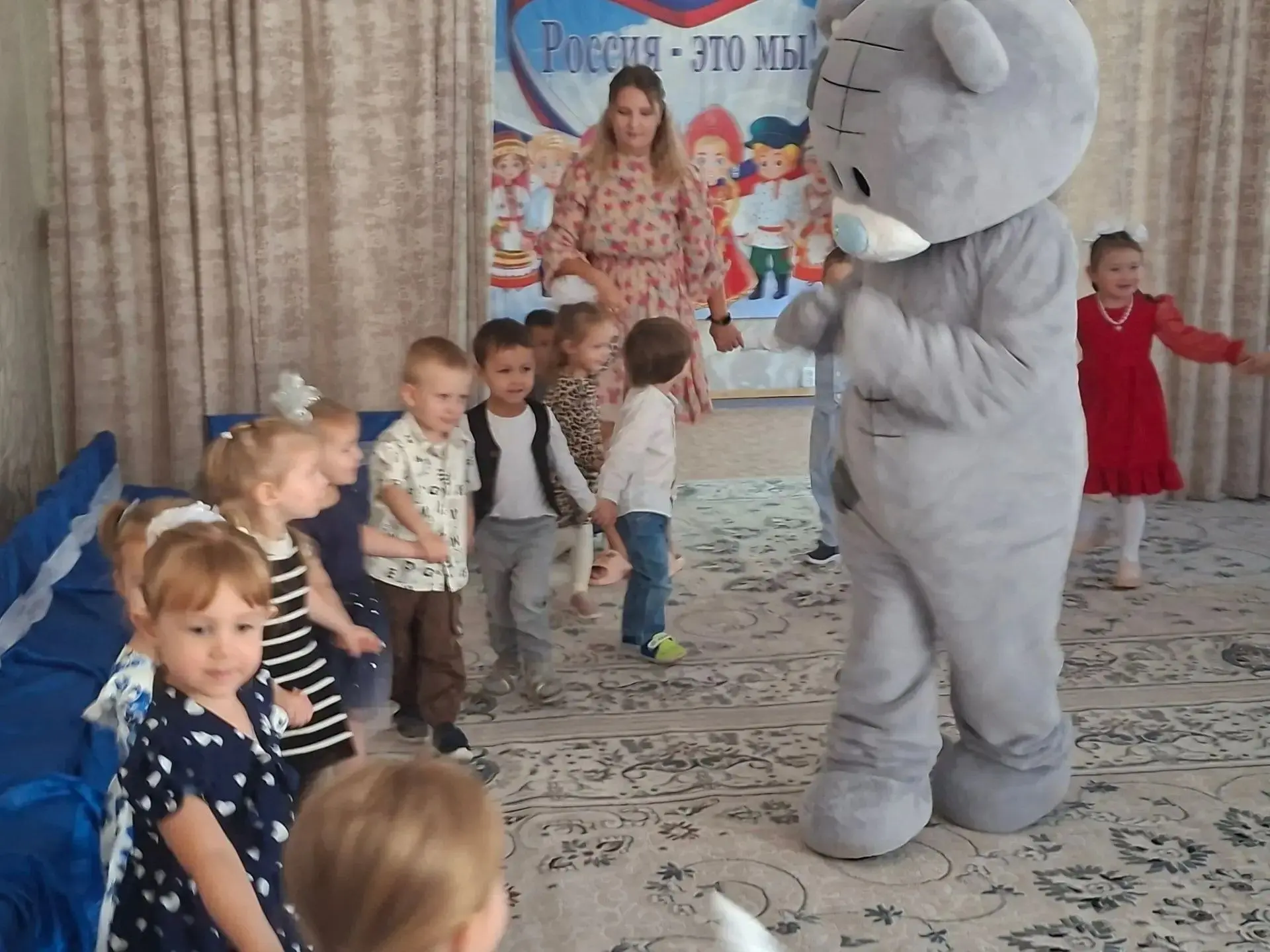 Мишку в школу собираем, с ним танцуем и играем💫 ✨ 👫 🐻