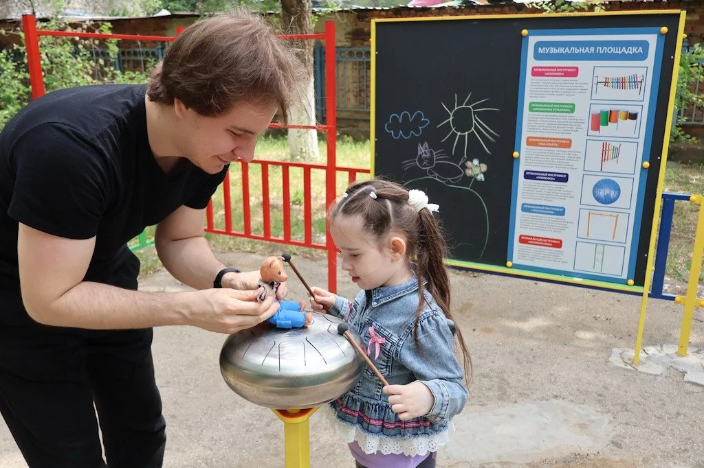 На музыкальной площадке Центра прошло нейропсихологическое занятие «Один ритм – одна ко...