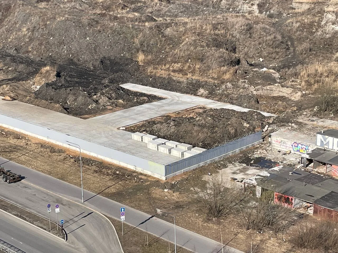 👷🏻‍♂️ На строительной площадке электродепо «Красносельское» (ТЧ-8), которое будет обслуживать новую 