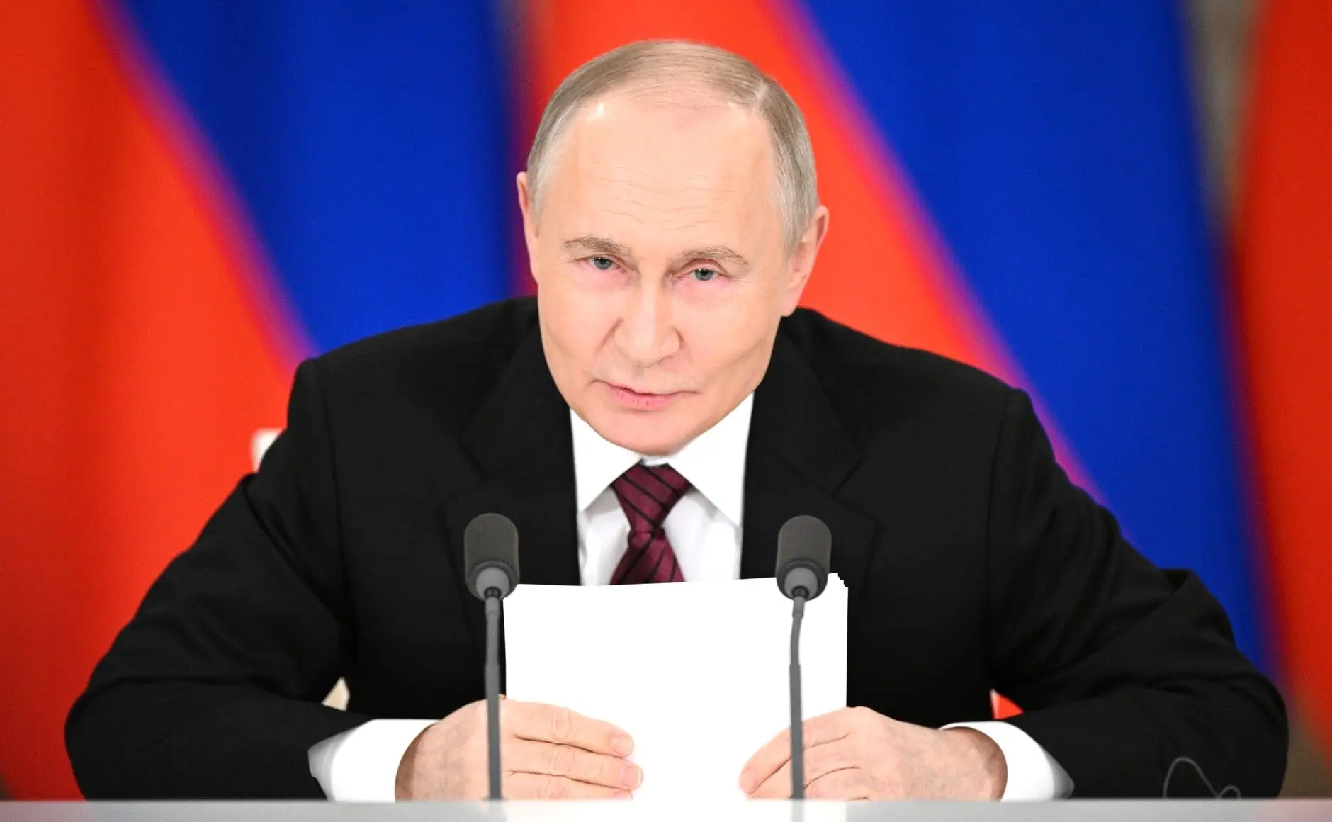 Сегодня день рождения отмечает Владимир Владимирович Путин.