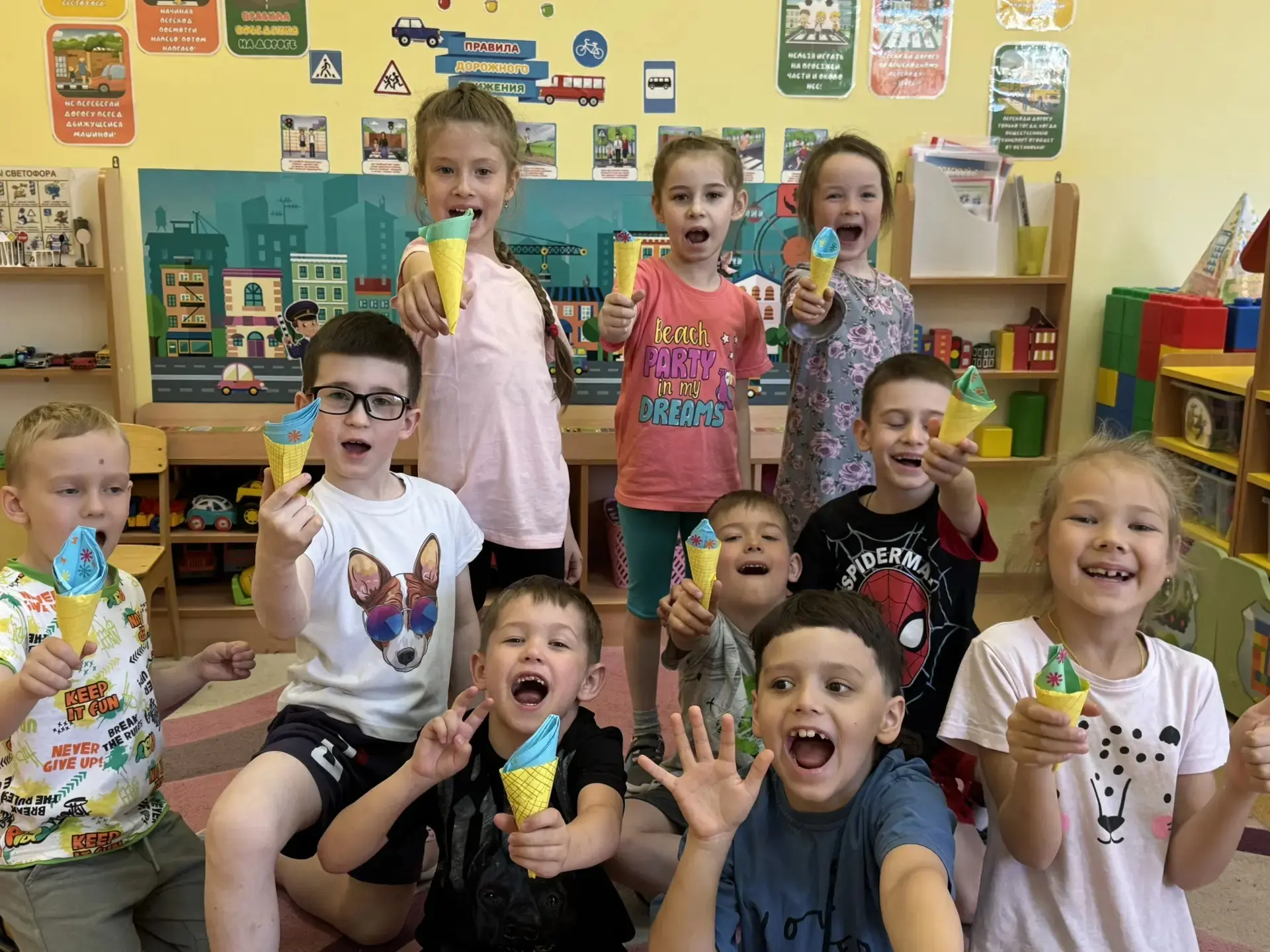 🎉 День мороженого в нашем детском саду — море радости и творчества! 🎉

🍦✨ Сегодня у нас был по‑на