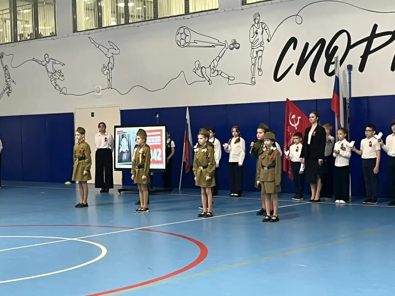 НАШИ #ДеньПобеды #ПамятьПоколений #ПатриотическоеВоспитание  Вчера в нашей школе состоялся Памятный 