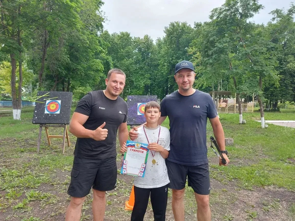 🏹✨ Лучное шоу: попадание в цель и море эмоций! ✨🏹

В нашем летнем оздоровительном лагере прошло по