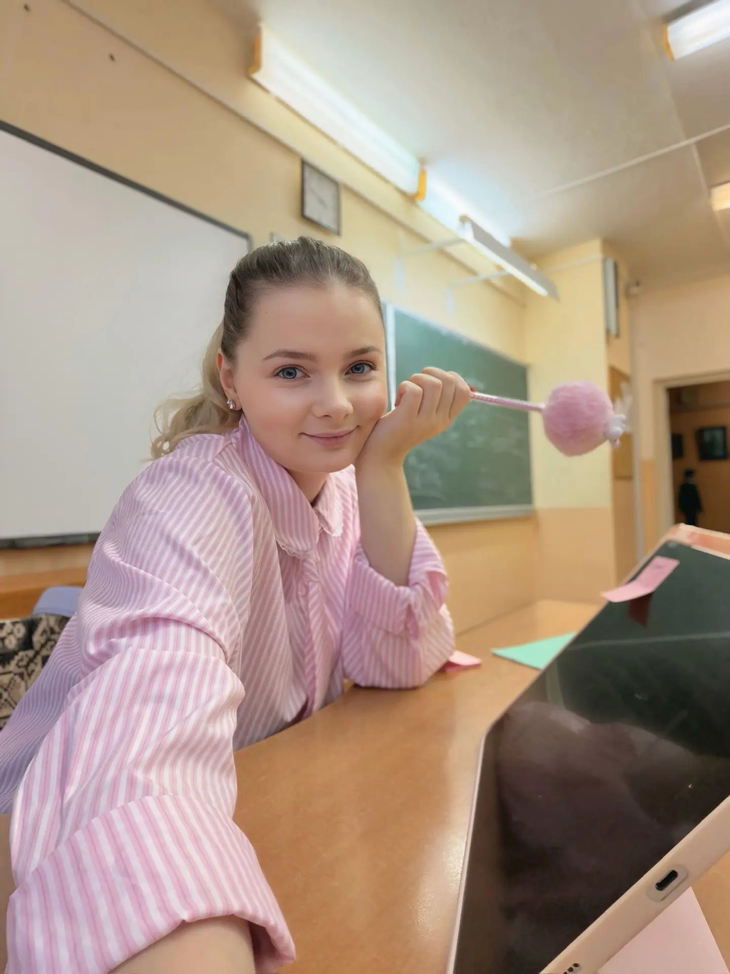 Сама себе завидую, но у нас снова каникулы со следующего понедельника🤭😄