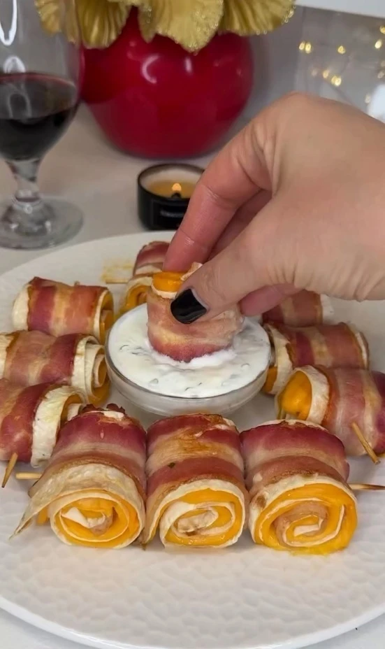 ВКУСНЫЙ ПЕРЕКУС ПОД ФИЛЬМЕЦ🥓🧀
