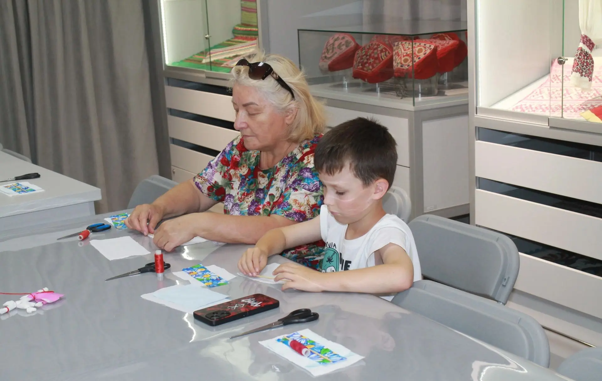 👪Сегодня, в ясный летний день, две семьи приняли участие в увлекательном мастер-классе...