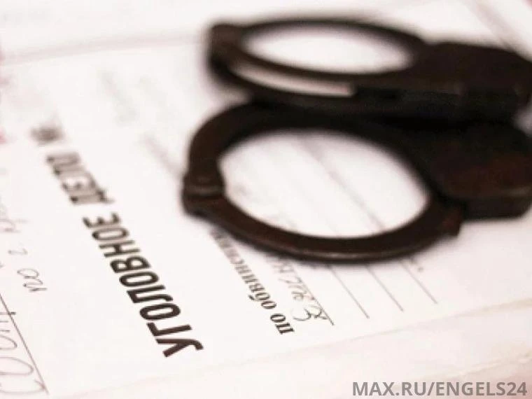 😱Офицера ВКС РФ обстреляли в Энгельсе — его госпитализировали в тяжёлом состоянии.