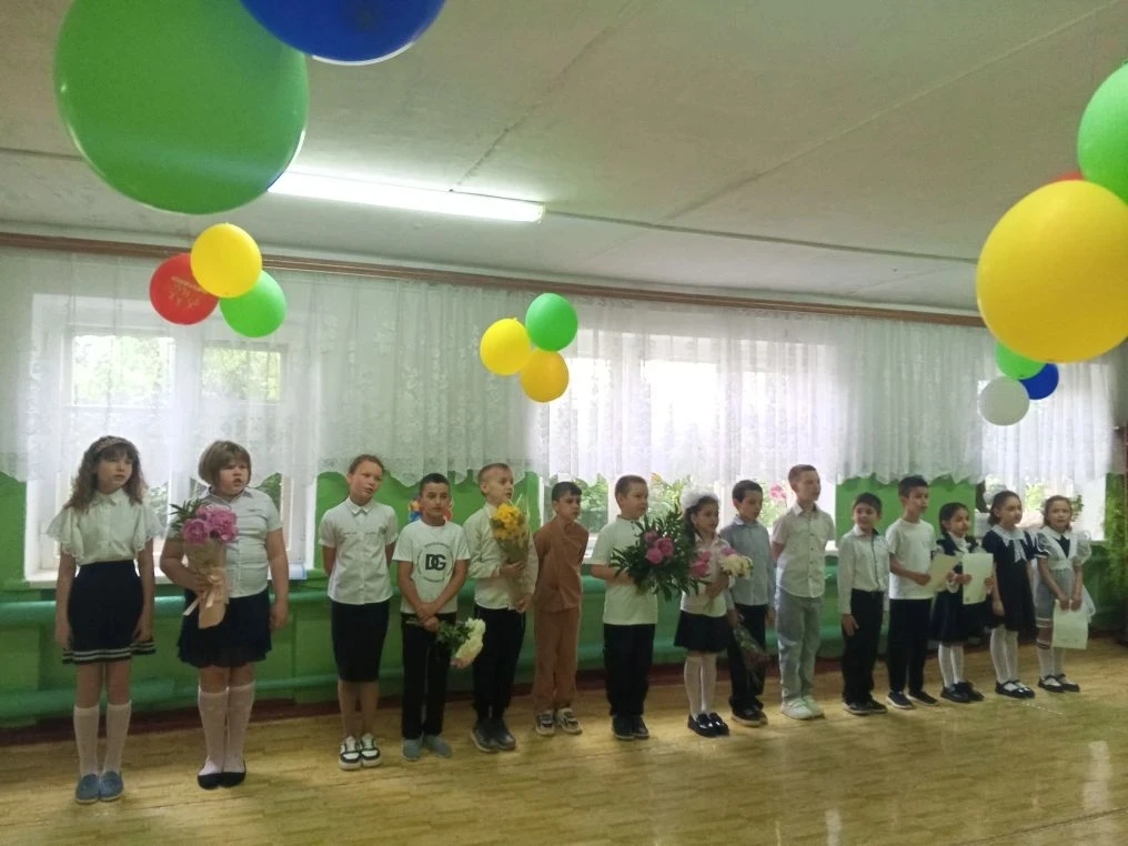 🔔🇷🇺 26 мая в нашей школе прошёл Последний звонок для учеников начальных классов. Кур...