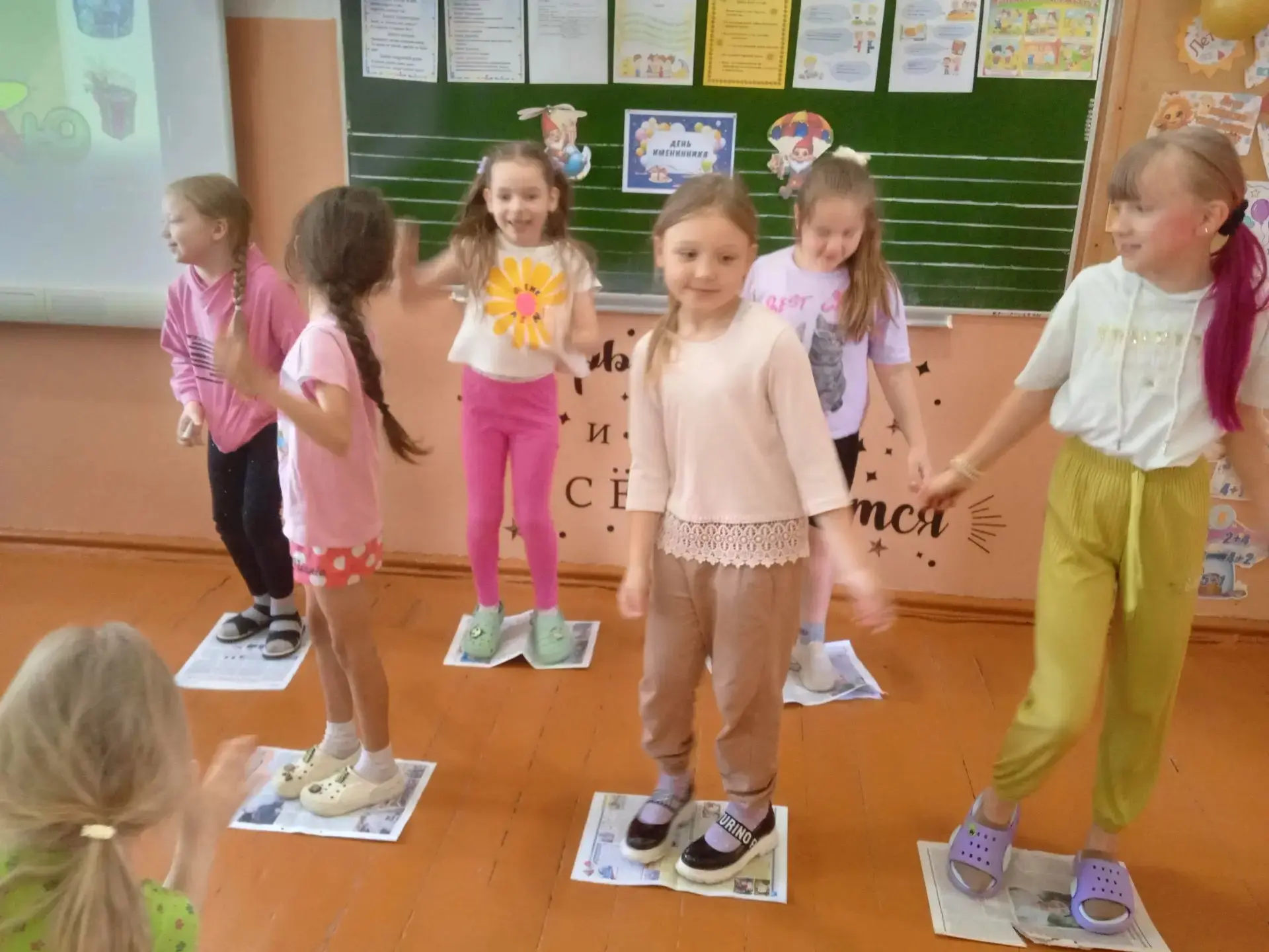 🎉 День именинника в пришкольном лагере! 🎉

Сегодня у нас особенный день — отмечаем День именинника