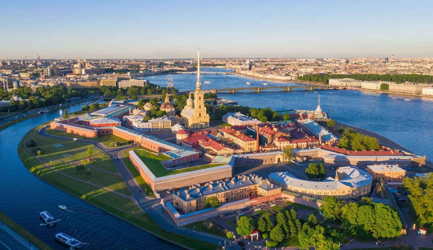 Все чаще путешественники выбирают не списки достопримечательностей, а ощущение города. ...