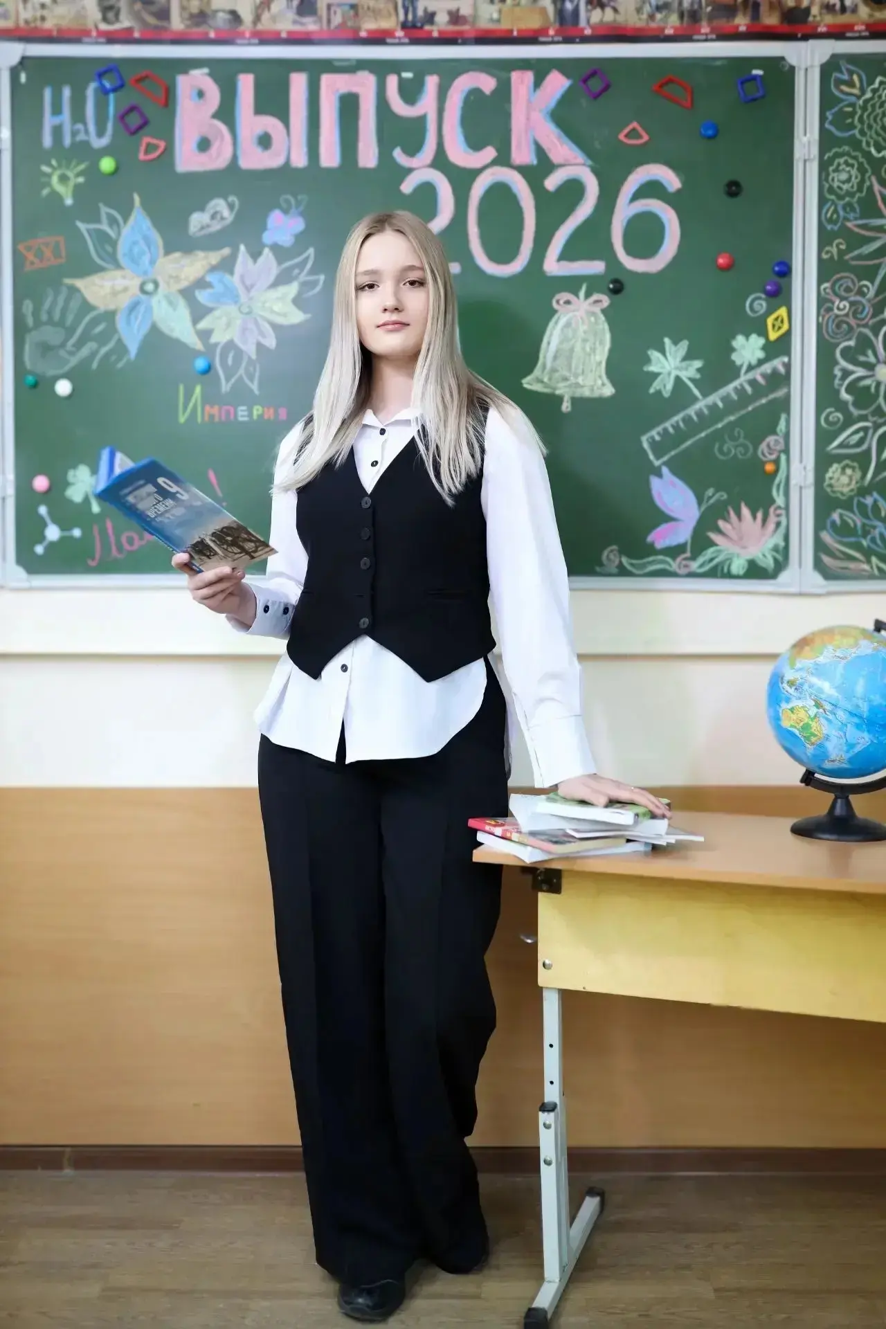 👌Химия, математика, биология, физика — и ни одного случайного балла.

💪У нас тут целый букет высок