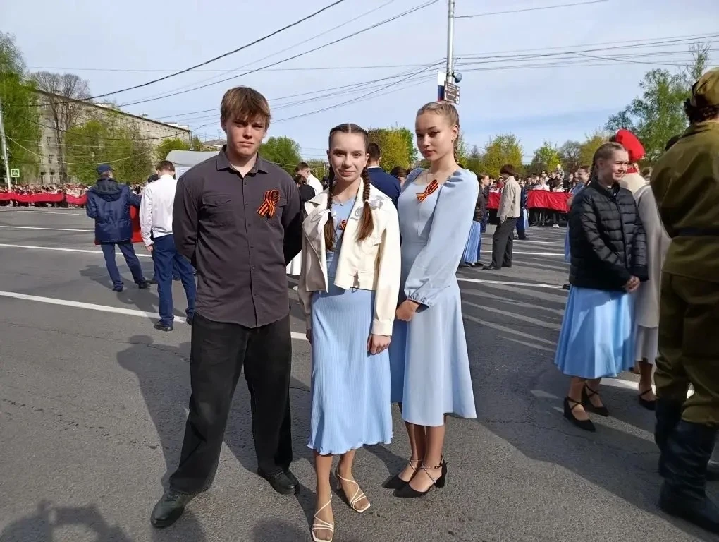 🌟 Вальс Победы — память, которая живёт в наших сердцах 🌟  На площади Победы прошла региональная акци