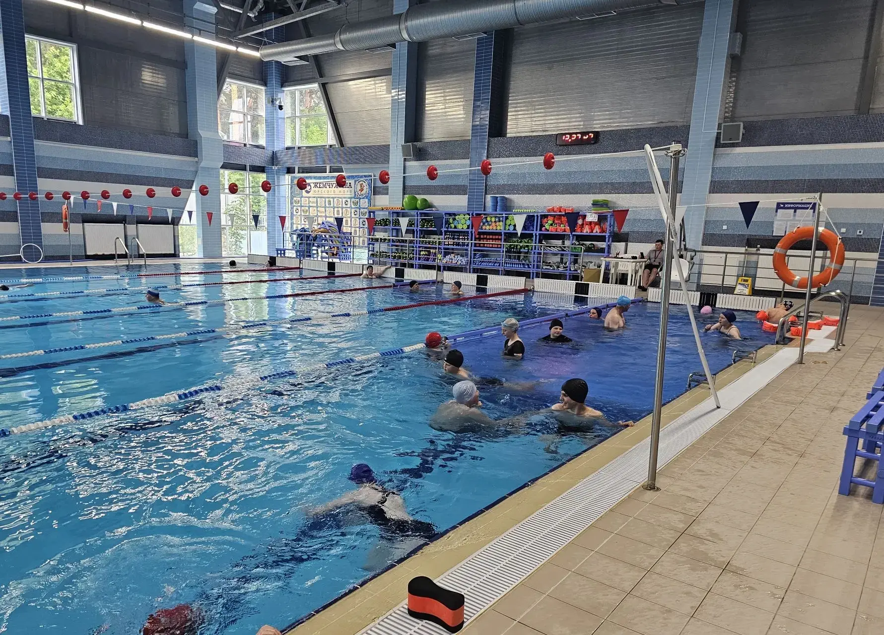 🌊 На волнах «Юрского моря»!

Сегодня 9 и 10 отряды нашего лагеря «Путешествуй вместе с первыми» отп