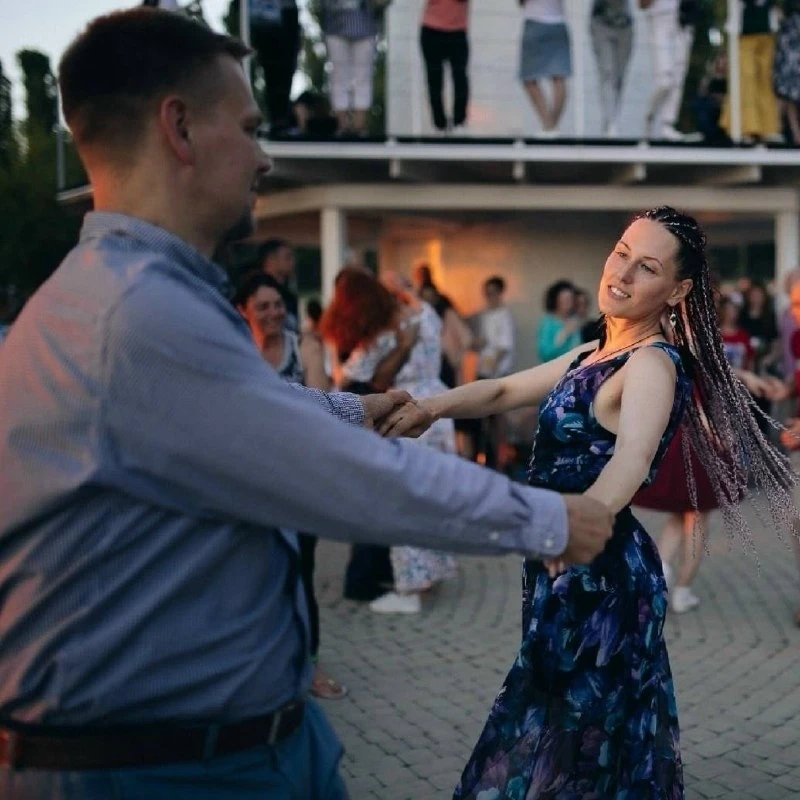 🕺 Дискотека в парке «Дельфин»!

В программе любимые всеми музыкальные композиции, от которых хочетс
