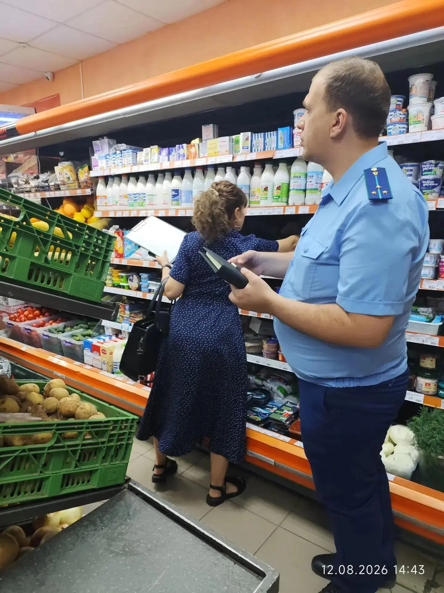 🔴 Отдел по вопросам торговли администрации ТМО совместно с прокуратурой провели очеред...
