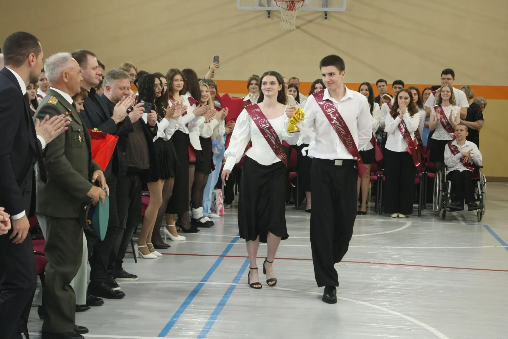 🎓 Праздник Последнего звонка в нашей гимназии!  Сегодня в нашей гимназии прошло торжественное меропр