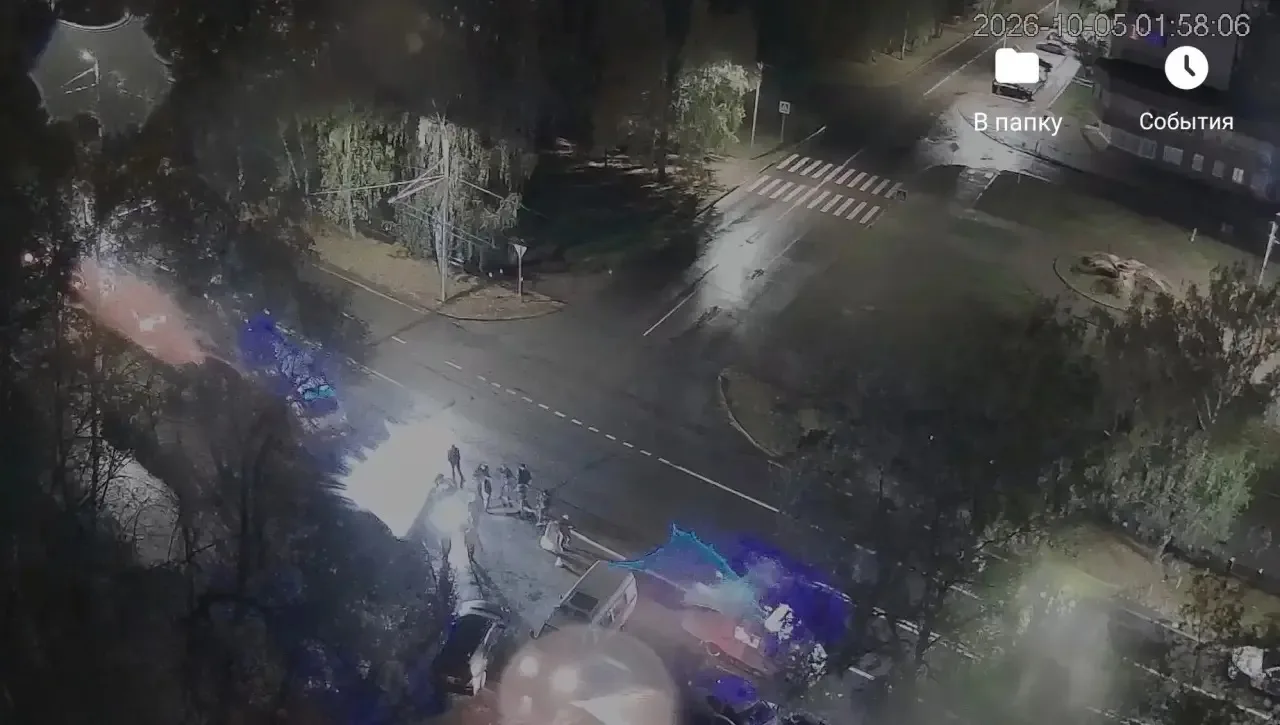 ❗️Ночью в районе 4 домоуправления произошло сильное ДТП, как сообщают очевидцы человек ...