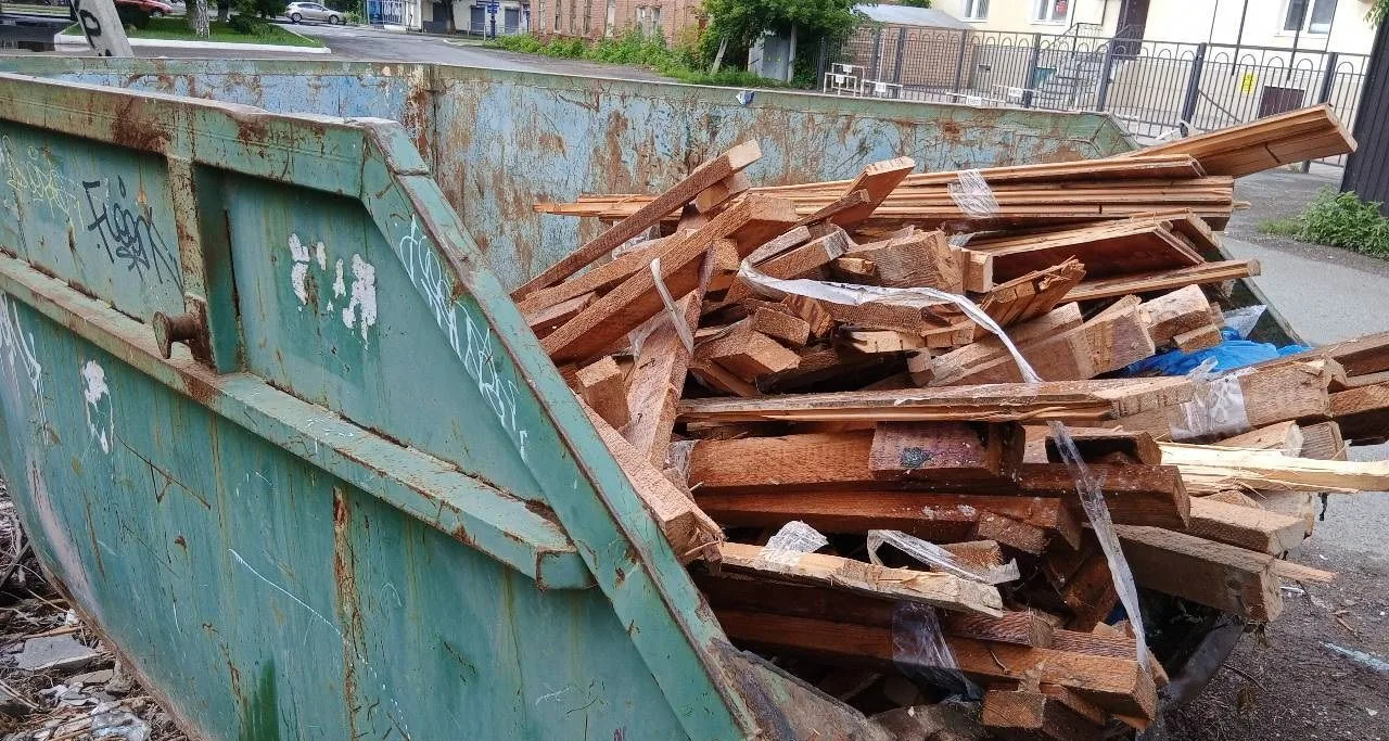 ⚡БУНКЕРЫ ДЛЯ КРУПНОГАБАРИТНЫХ ОТХОДОВ В ОРЕНБУРЖЬЕ ПРЕВРАЩАЮТСЯ В СВАЛКИ СТРОИТЕЛЬНОГО МУСОРА
 
👉В 
