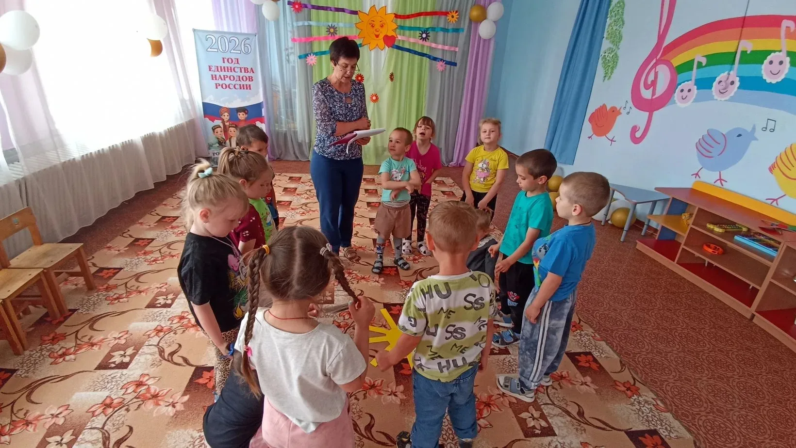 Сегодня, день защиты детей, в нашем детском саду прошёл весёлый праздник. Ребята разнов...