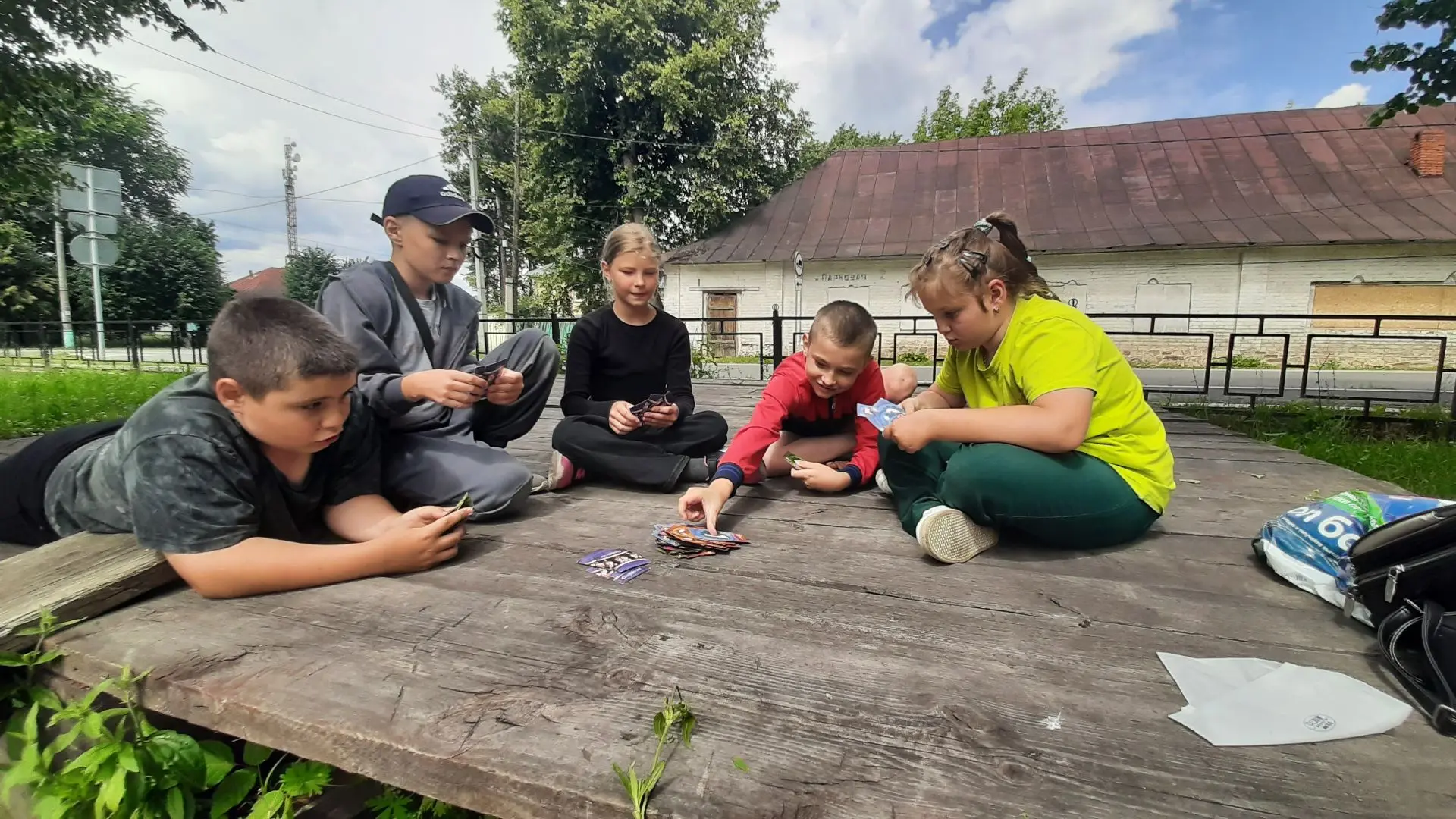 Ещё один весёлый день прошёл на детской площадке ☀️