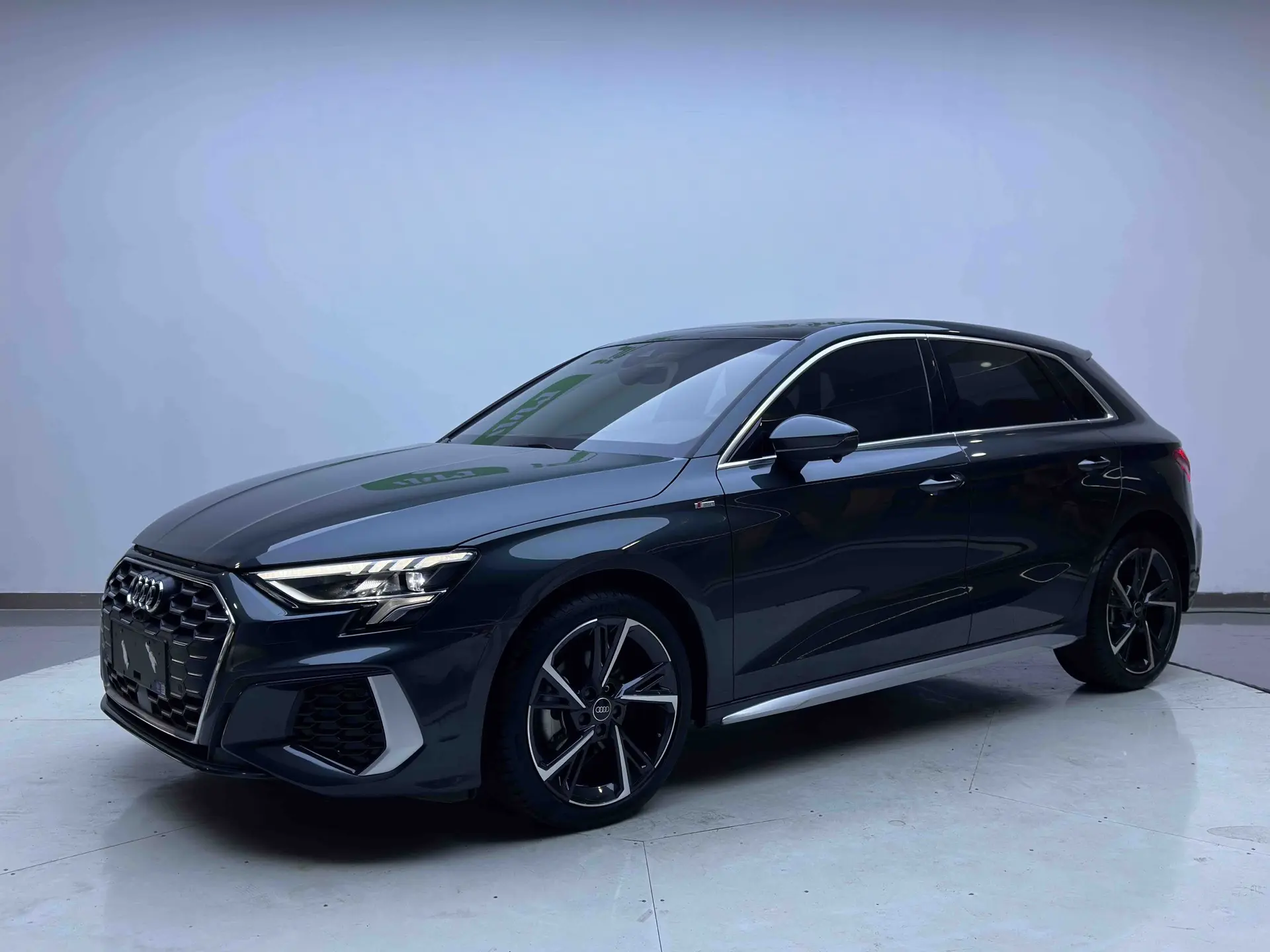 🇨🇳 AUDI A3 SPORTBACK 35 TFSI FASHION SPORT