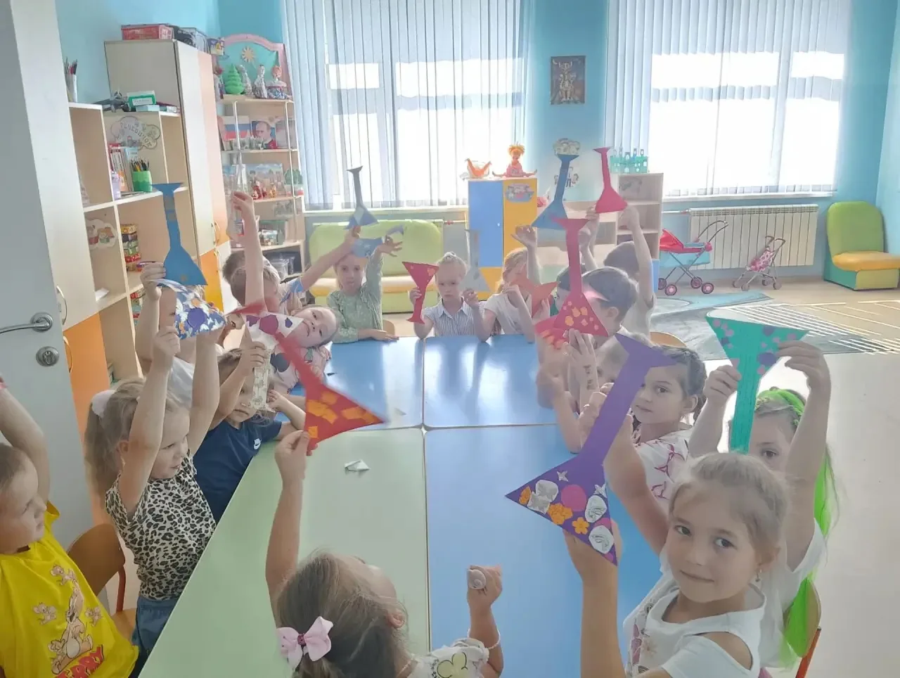 🎉 23 июня — Всемирный день балалайки! 🎶

🎶🎨В группе «Семицветики» этот день был по-настоящему тв