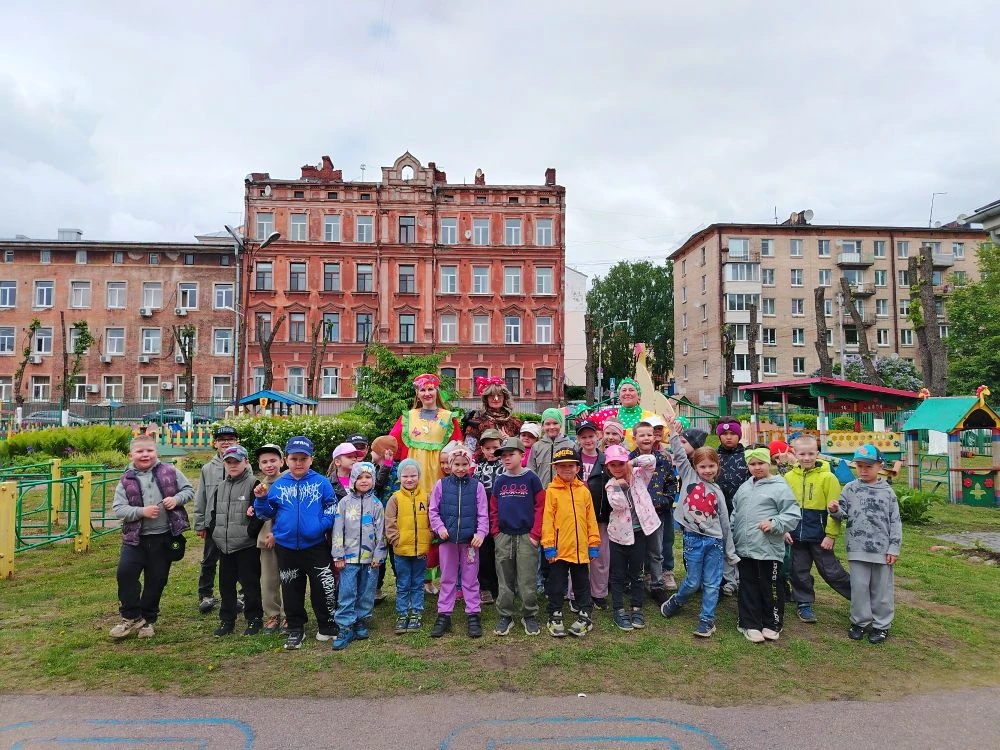 🌞 Сегодня первый день лета! А значит — это праздник! День защиты детей! 🎈