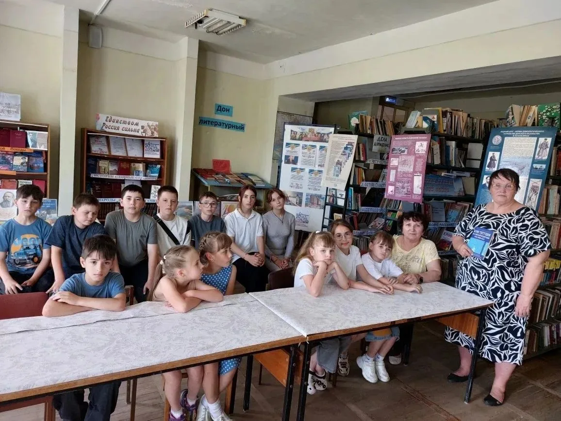 В отделе стационарного библиотечного обслуживания №8 в с. Кормовое проведен час правоведения «Детств