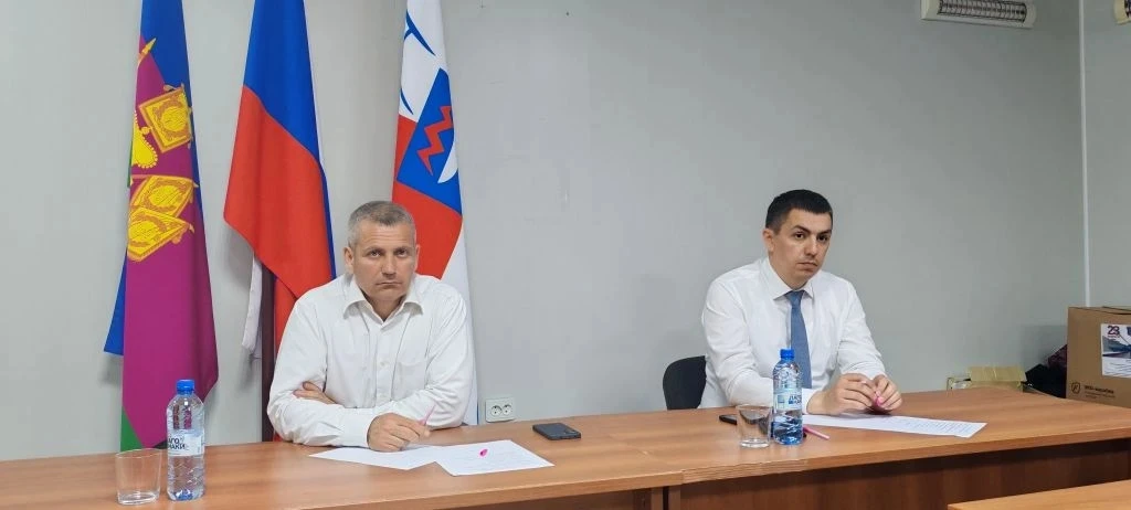 В Лазаревском районе представили нового заместителя главы администрации — начальника от...