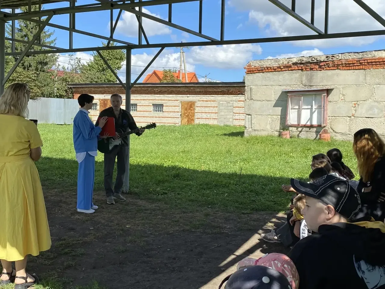 К воспитанникам приюта «Орешек» в гости заглянули замечательные друзья — волонтеры из С...