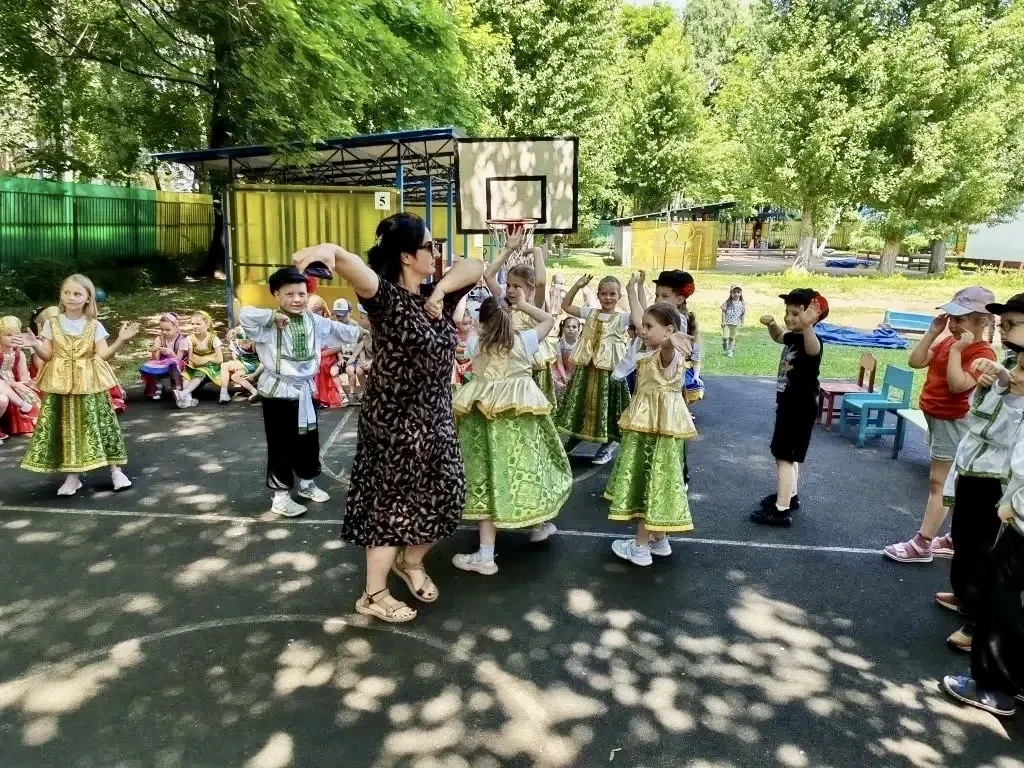 🇷🇺 Россия — мы твои дети!

🎉 В корпусе 14 (ул. Бестужевых, 7А) прошёл яркий тематический день, по
